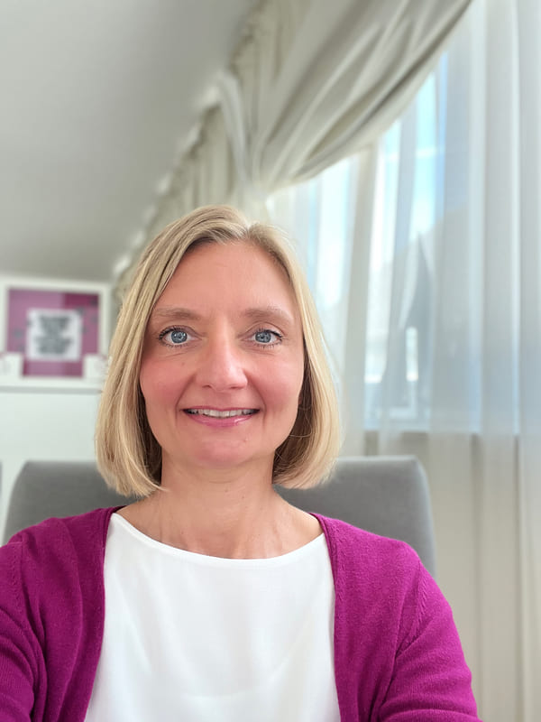 Christine-Brode-Strategin-lila Christine Brode - Strategin